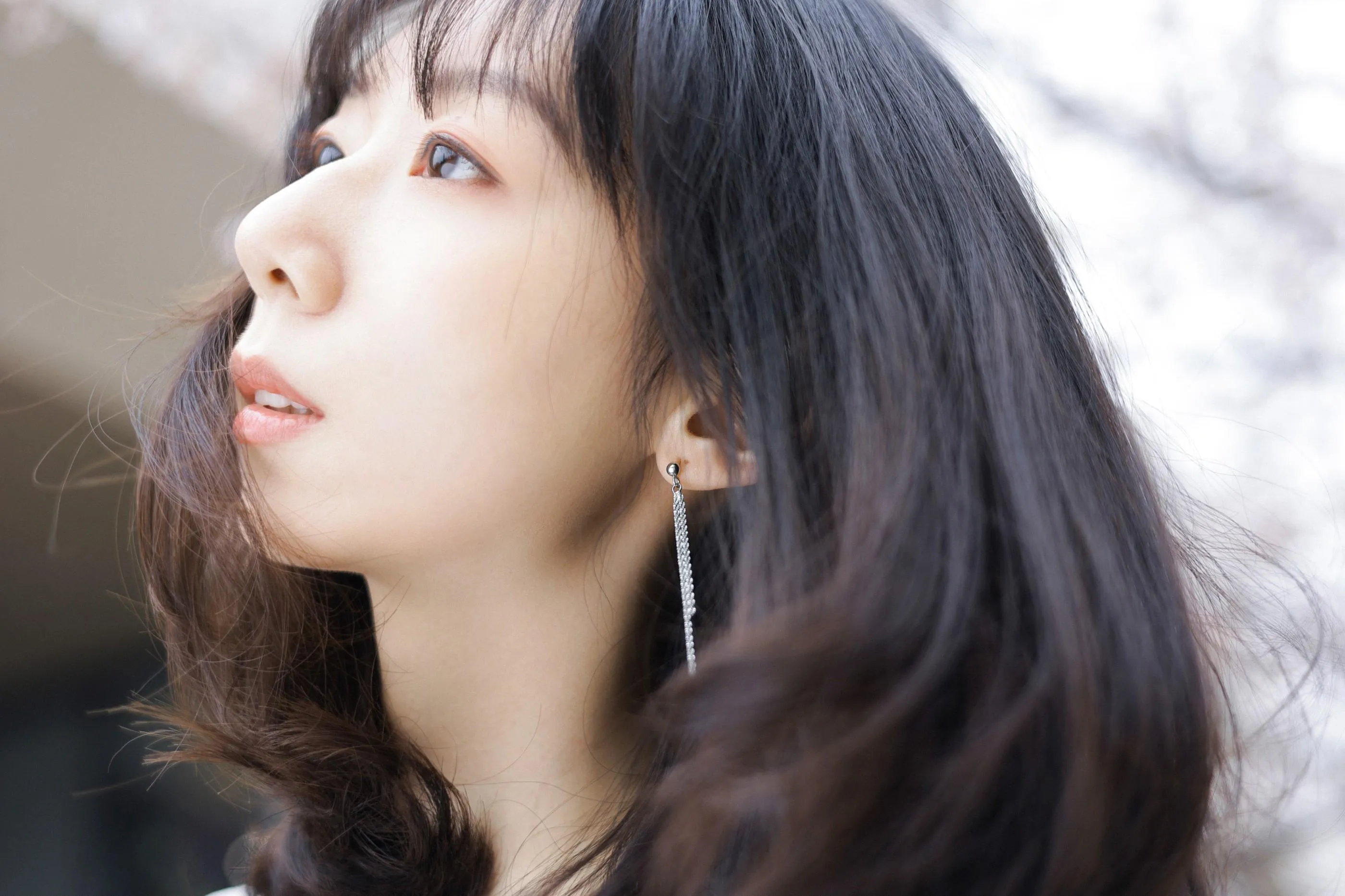 [艺图语] 2022.07.04 白色花语 孟商一 [26P]插图1